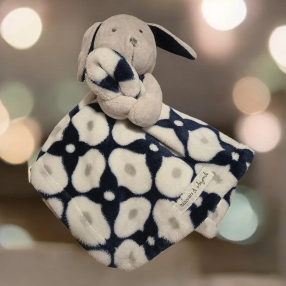Blankets & Beyond Plush Lovey - Picture 1 of 4